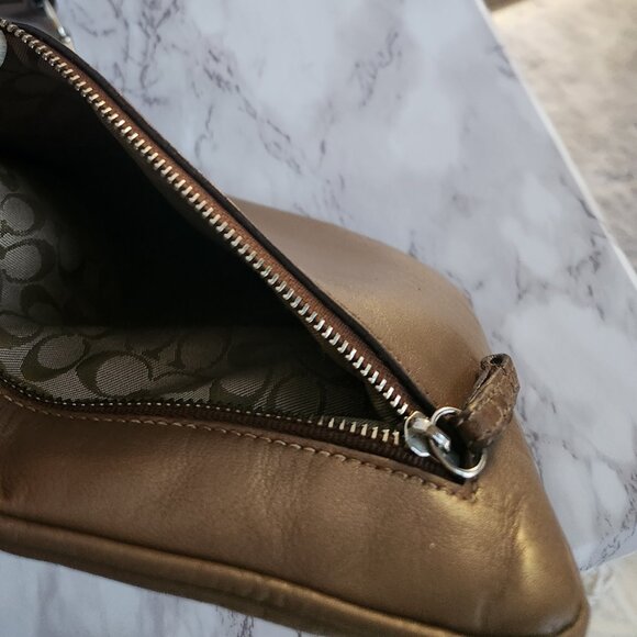 Coach Leatherware Est. 1941 Embossed Brown Leatherware Swing Bag Crossbody - Picture 5 of 11